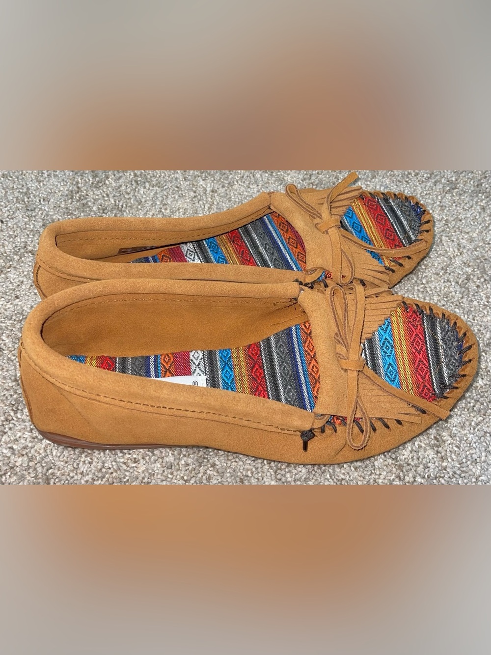 Minnetonka women’s 7.5 slip on moccasin leather brown geometric pattern
